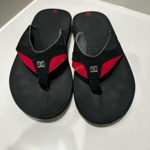 Men’s DC Shoes flip-flops in the Black/Black/Red Y2K Read